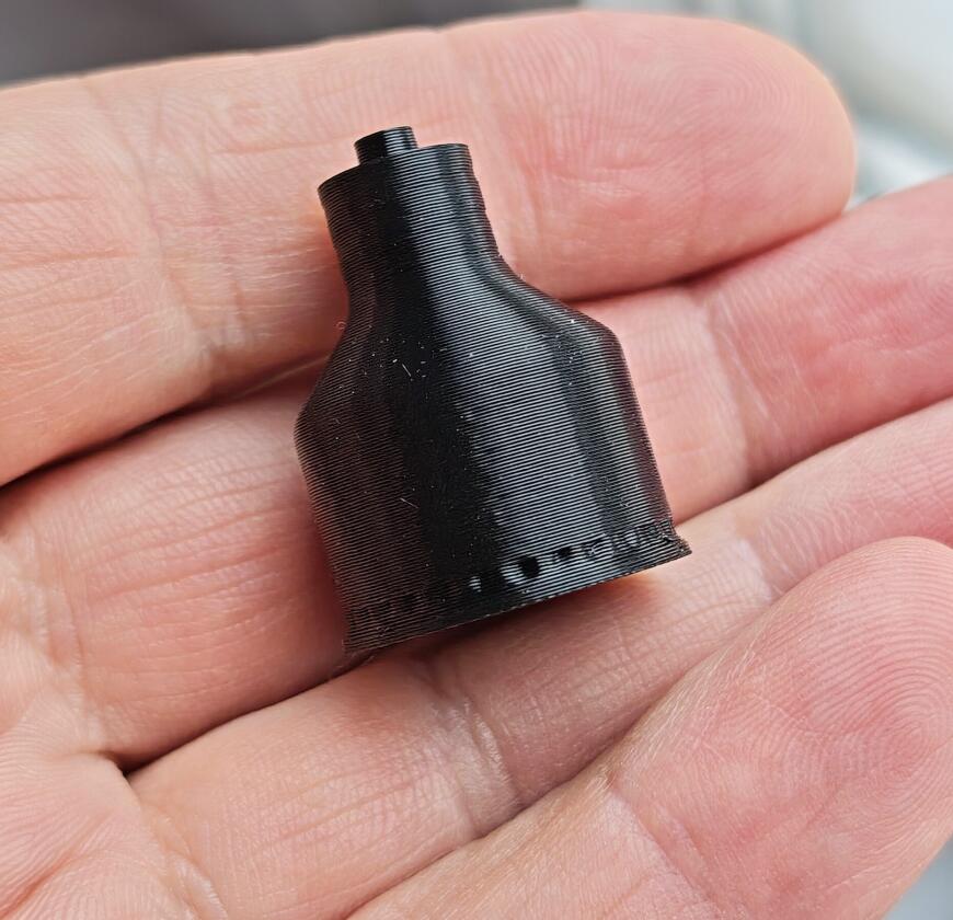 Не пропечатываются насечки на колпачке.