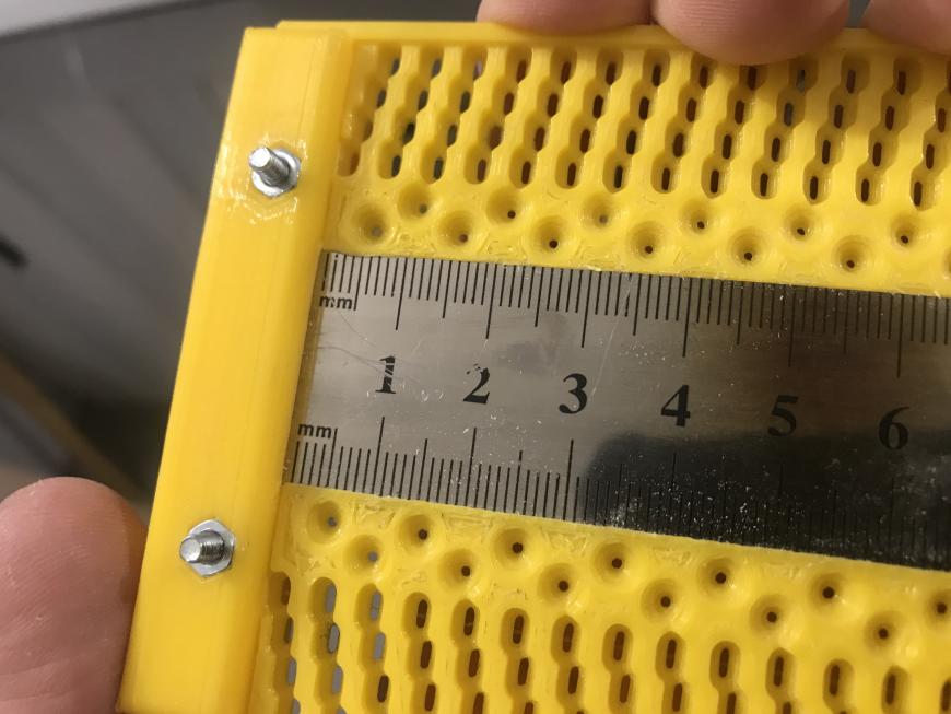 Линейка столярная для механического карандаша 0,7мм