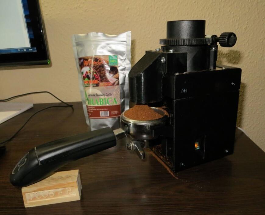 Самодельная кофемолка на конических жерновах 47 мм на основе б.у. кофемольного блока