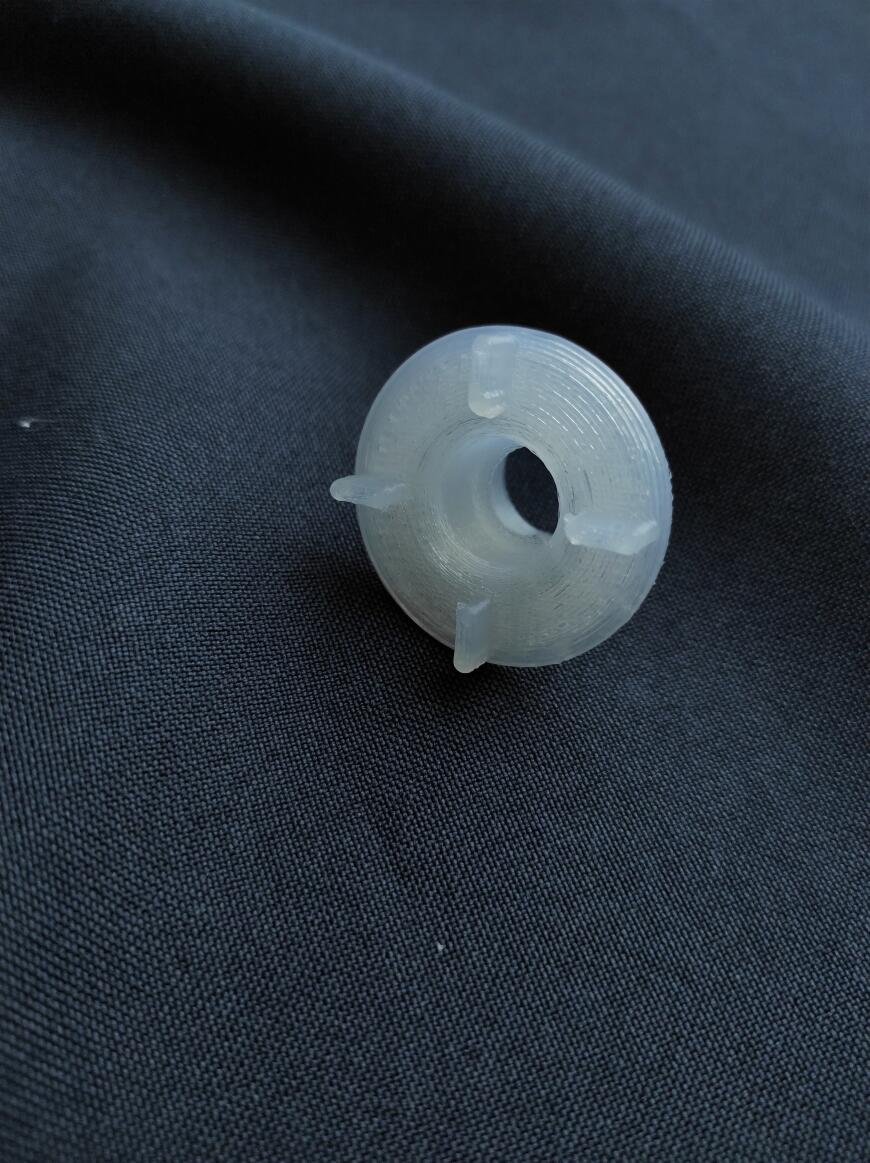 Крепления от пластикового детского домика