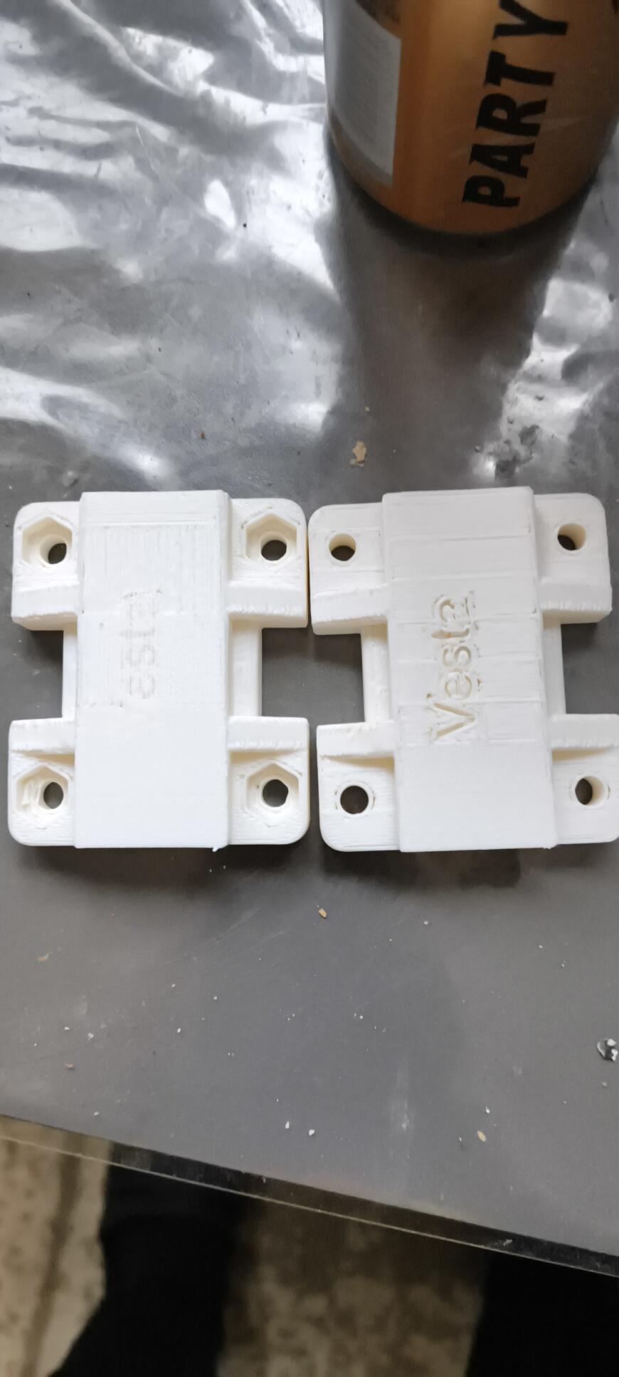 Как решить эту проблему?это происходит когда модель печатается мостом если на оборот то фото 2