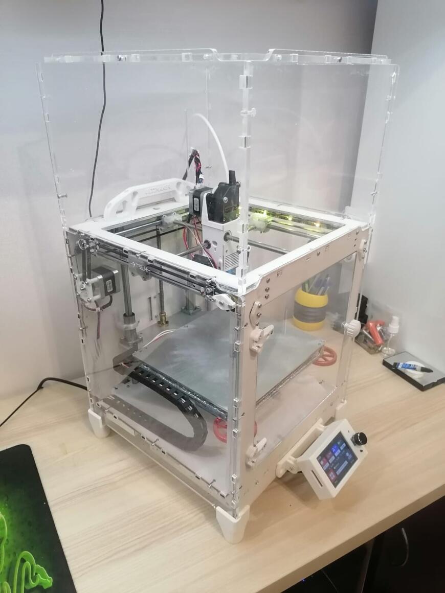 Обзор принтера с кинематикой от ultimaker.