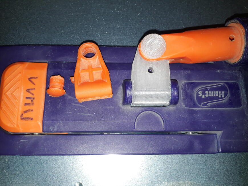 Пластик PETG в работе. поступил заказ на ремонт швабры для мойки полов.