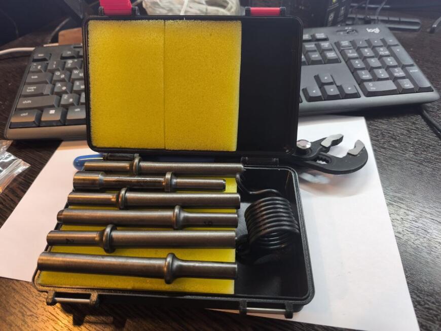 Сборка бамбуковой коробки для мелочевки для чайников.