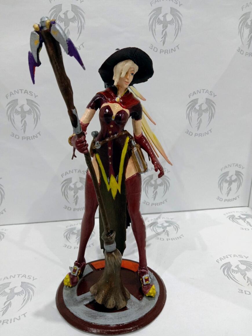 Мерси в образе ведьмочки из игры Overwatch