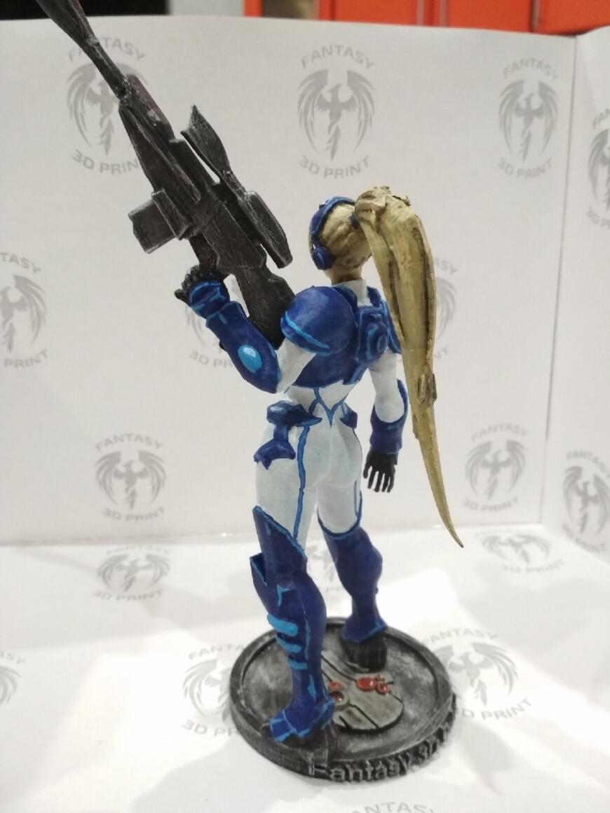 Фигурка Новы из Старкрафта