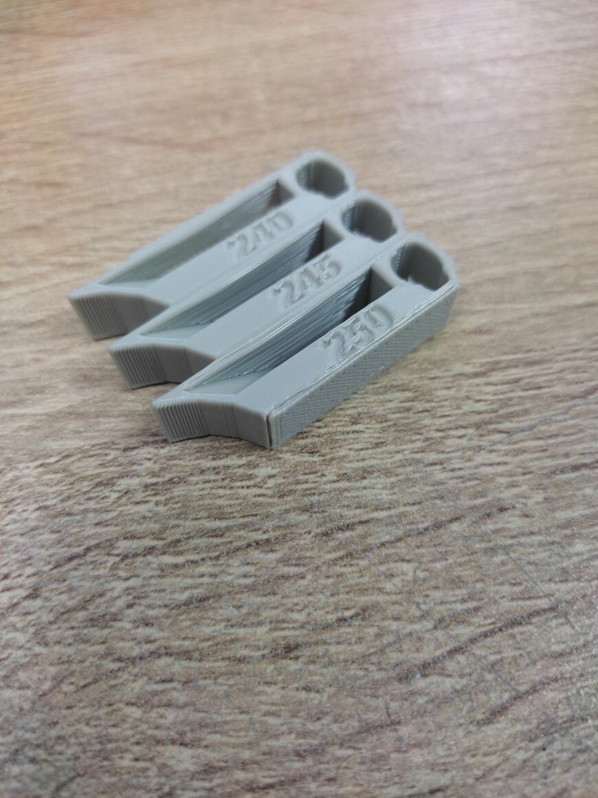 Не склеиваются по периметру 1 и 2 слой Не склеиваются по периметру 1 и 2 слой