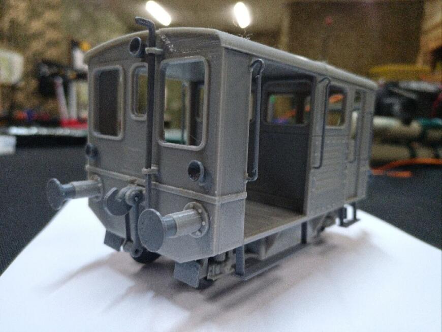 почти Модель железнодорожного трактора TM -2/2