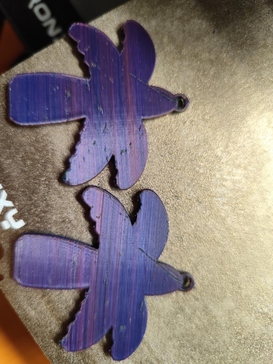 Артефакты вдоль поддержки