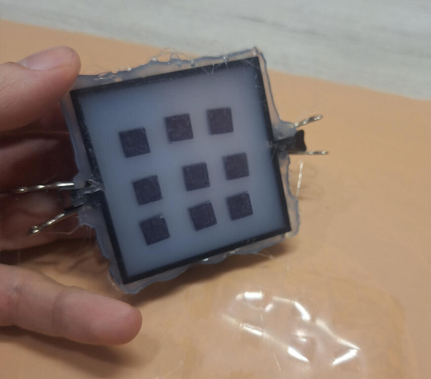 Модульные пиксельные экраны, часть 3: смола, силикон и 8х8