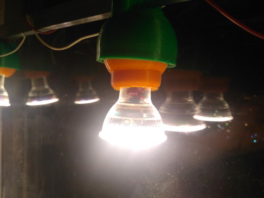 Модульная лампа подсветки для растений