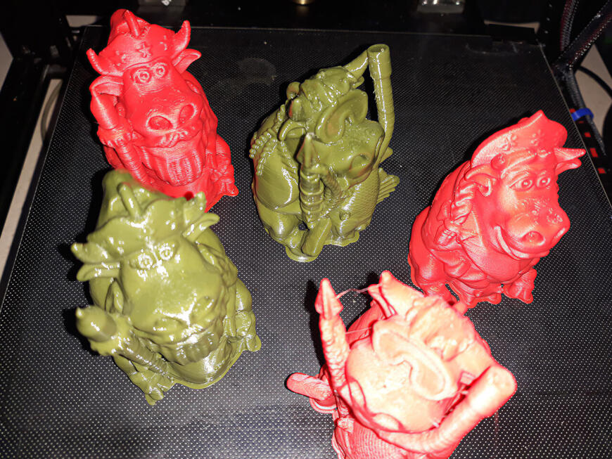 Игрушки на ёлку из HIPS и ABS Игрушки на ёлку из HIPS и ABS