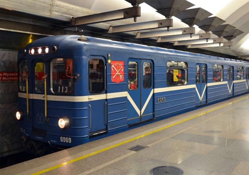 Вагончик метро для настольной игры