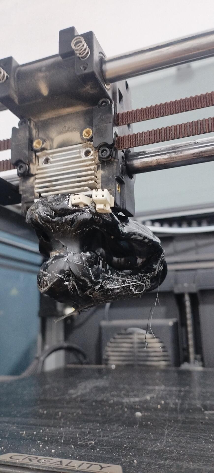 Petg намотался на сопло и не только Petg намотался на сопло и не только