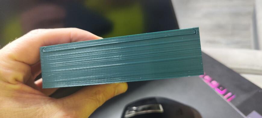 Полосит при печати в определенном месте. Полосит при печати в определенном месте.