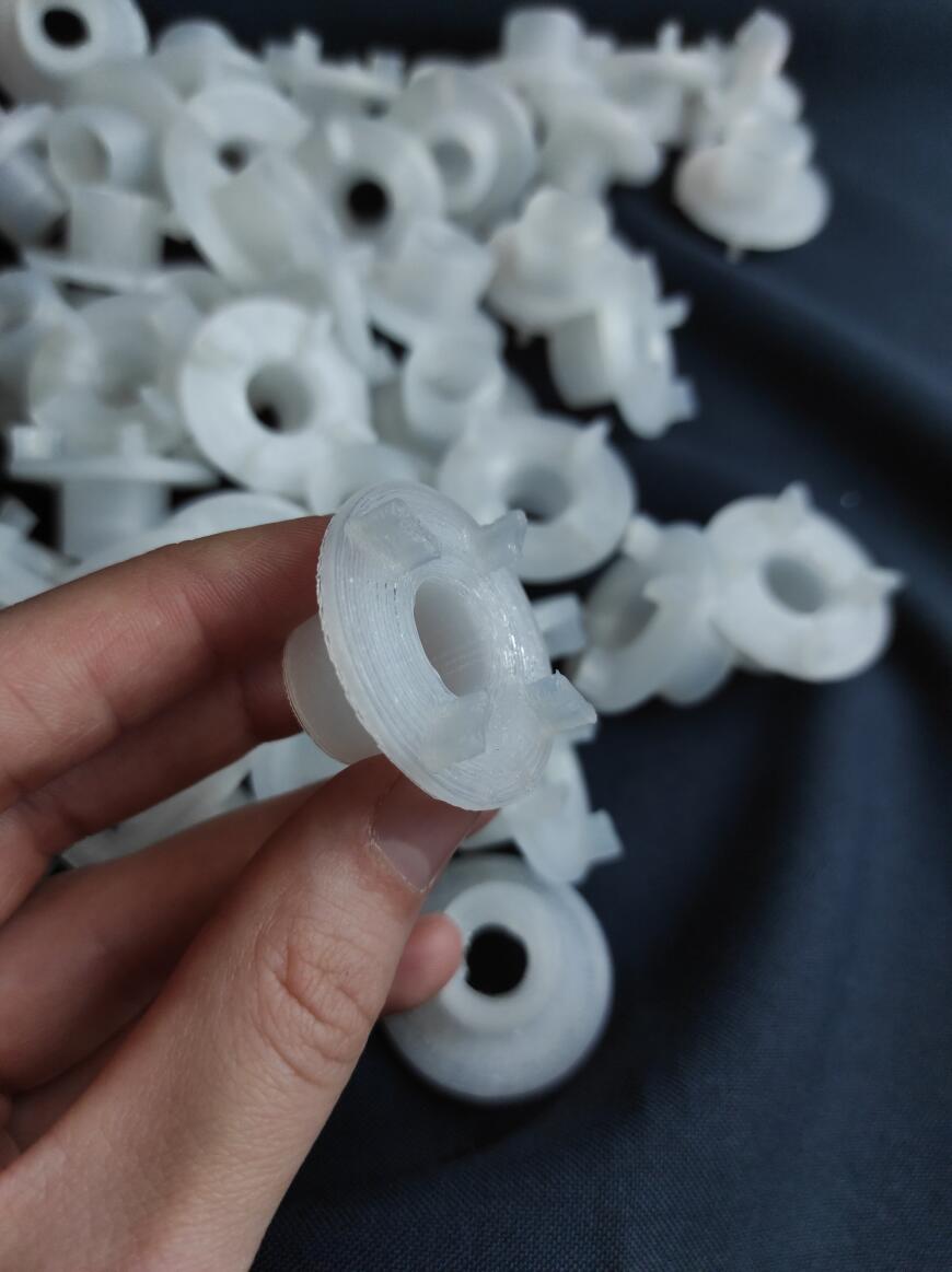 Крепления от пластикового детского домика