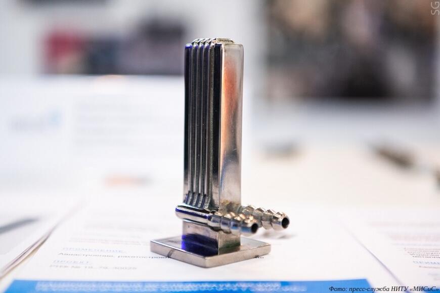 Ученые НИТУ «МИСиС» продемонстрировали 3D-печатные металлические изделия на форуме «Госзаказ»