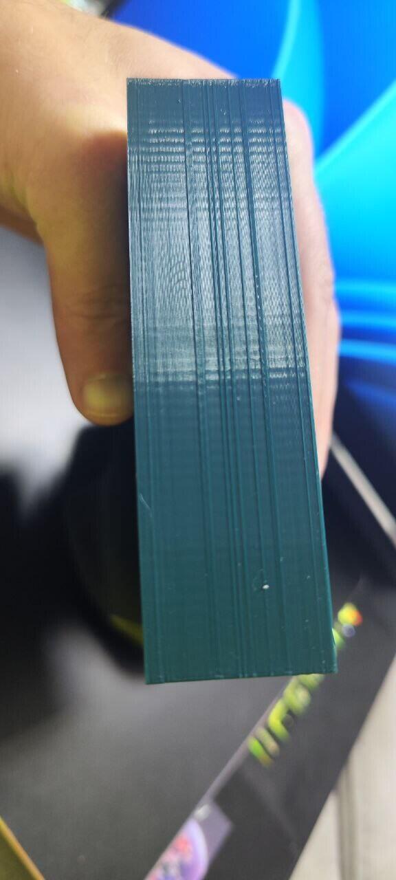 Полосит при печати в определенном месте. Полосит при печати в определенном месте.