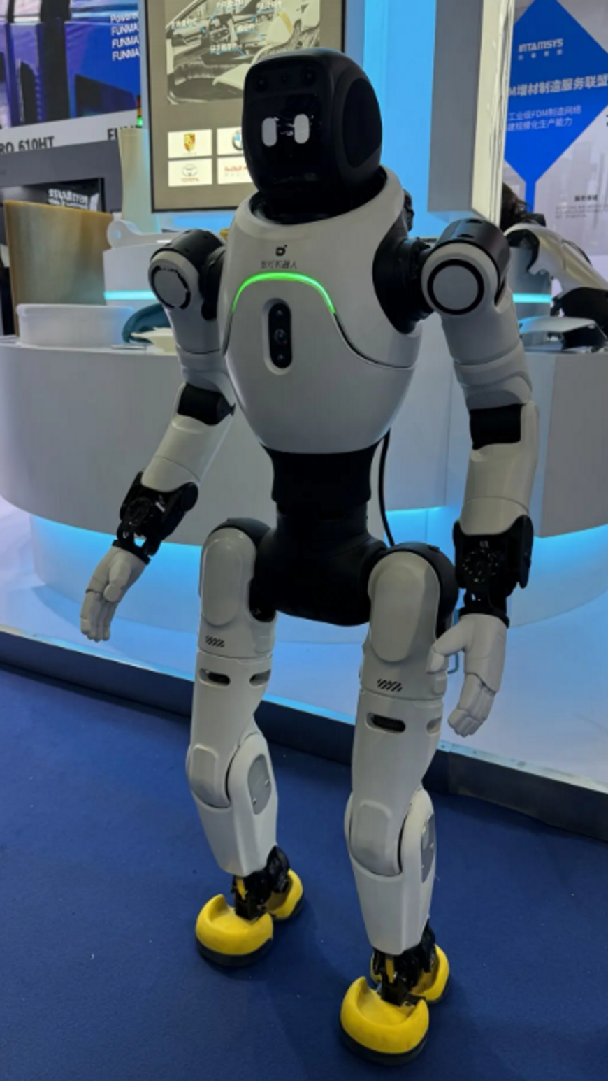 Промышленная FDM 3D-печать открывает путь к массовому производству человекоподобных роботов
