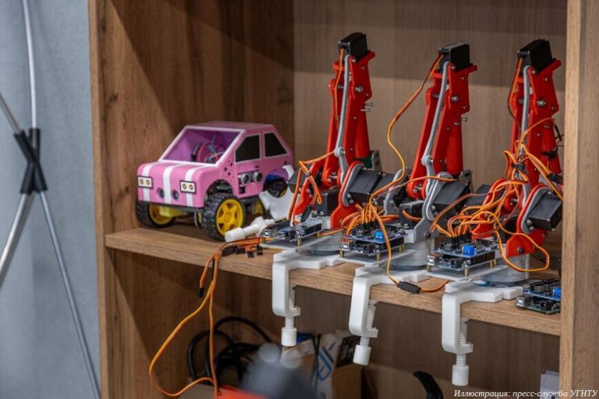 Уфимские студенты разработали образовательные робототехнические наборы Уфимские студенты разработали образовательные робототехнические наборы