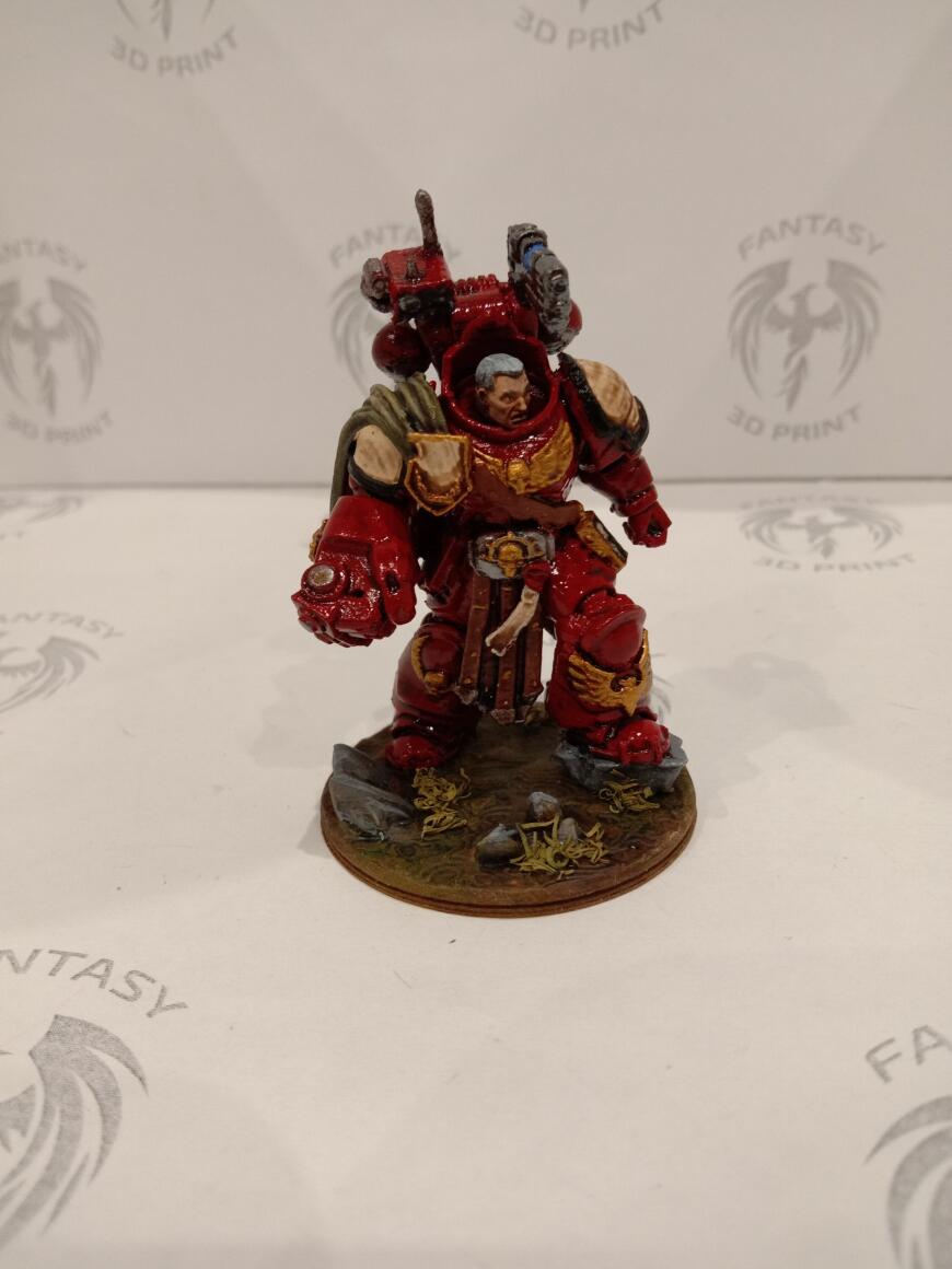 Капитан роты космодесанта Кровавых Воронов