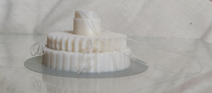 Посторонние полосы пластика и странные символы на экране Ender 3