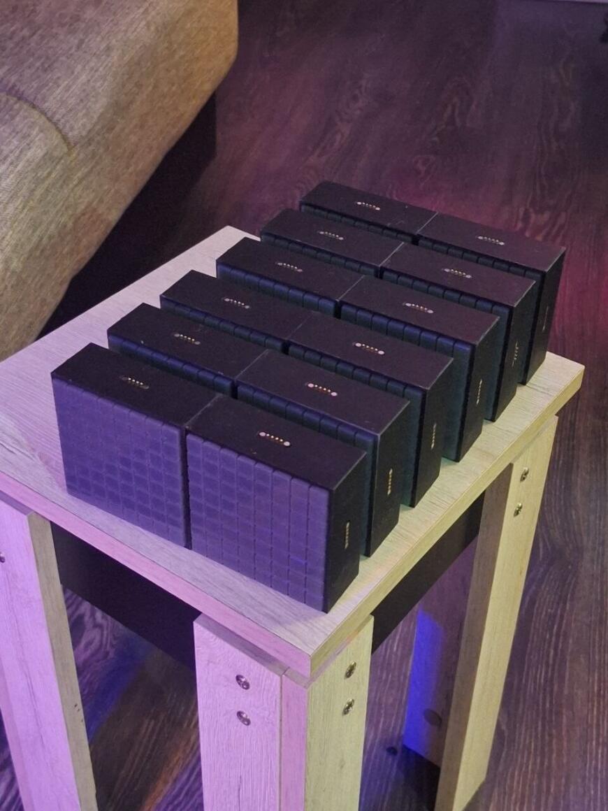 Экраны PIXBOX, часть 9: мобильное приложение, функционал, прошивка