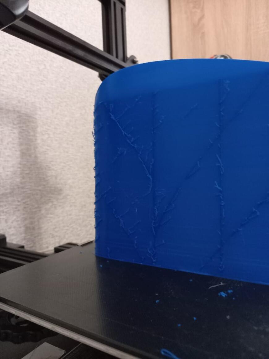 Наружные сопли при печати модели на Creality Ender-3 V2