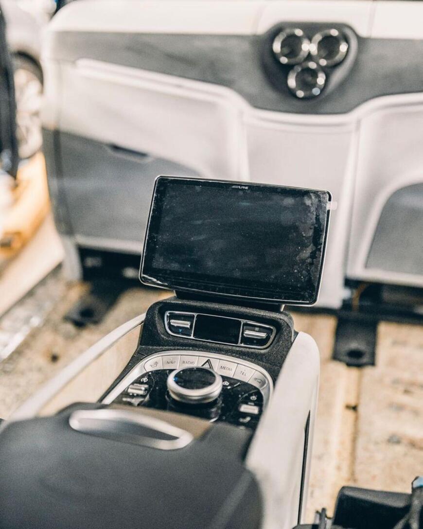 3D-печать и переделка Mercedes-Benz V-class в VIP