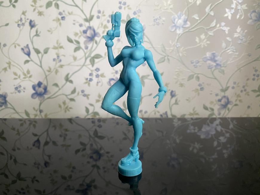 Куколка из Hardlight Hard