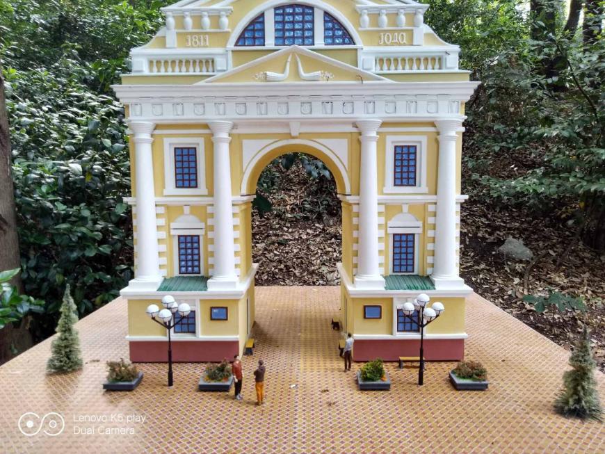 Выставка моделей в Ливадийском дворце Крым