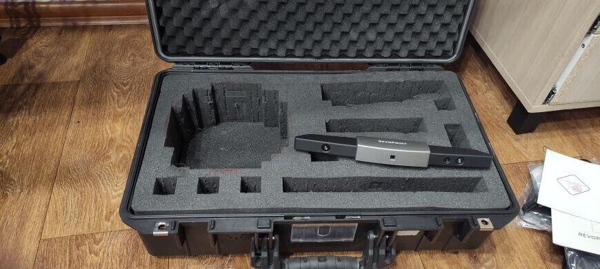 Продам 3д сканер "revopoint range" + поворотный стол "revopoint dual axis turntable" + ручной стабилизатор "Handheld Stabilizer"