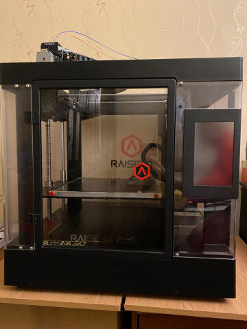 Продаю 3D принтер Raise3d Pro2