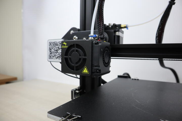 3D принтер Creality Ender 3 б/у почти новый
