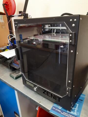 Продам 3D принтер Zenit б/у