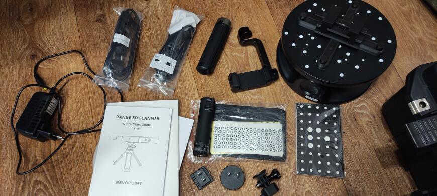 Продам 3д сканер "revopoint range" + поворотный стол "revopoint dual axis turntable" + ручной стабилизатор "Handheld Stabilizer"