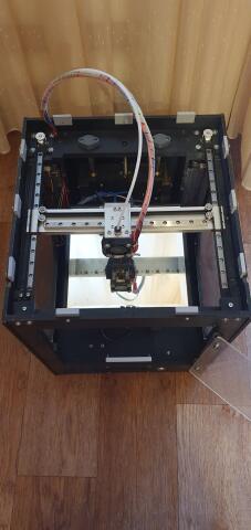 Продаю 3d принтер ZAV