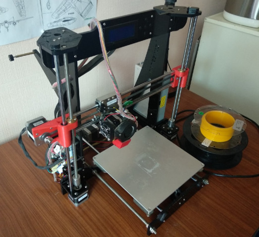 Продаю 3D принтер Prusa i3 11000