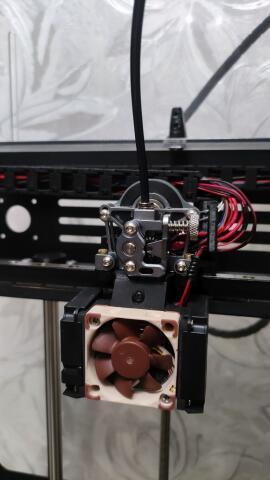 3D-принтер UNI в корпусе v.2