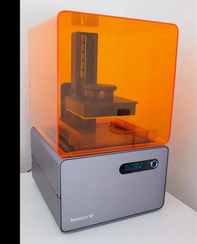 Продаём 3D принтер Formlabs Form 1+