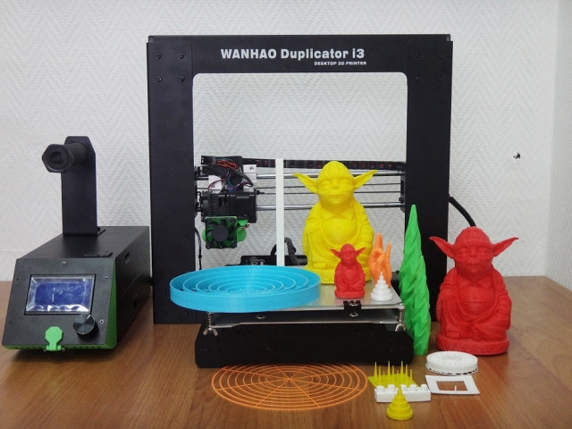 3d принтер Wanhao Duplicator i3 почти новый