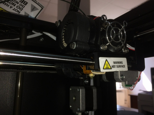 Продаю Makerbot Replicator 2