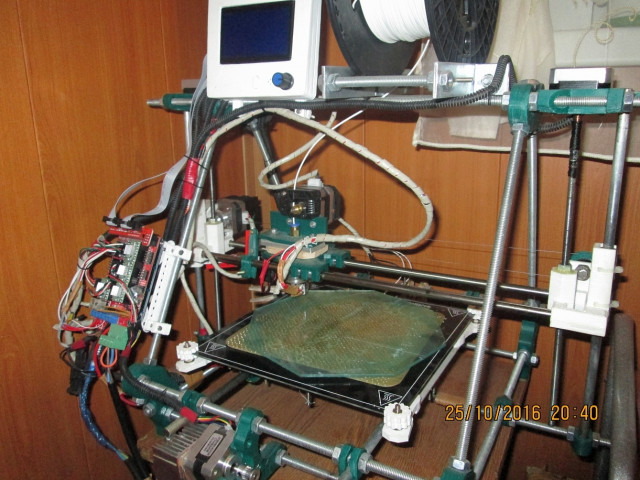 Продам 3D принтер Mendel Prusa i2