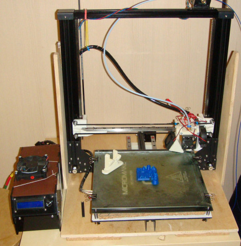 Продам 3D принтер Micromake C1 переделан полностью на рельсы (5хMGN12H)