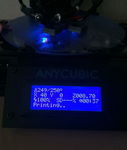 Продам 3 д принтер  Аnycubic