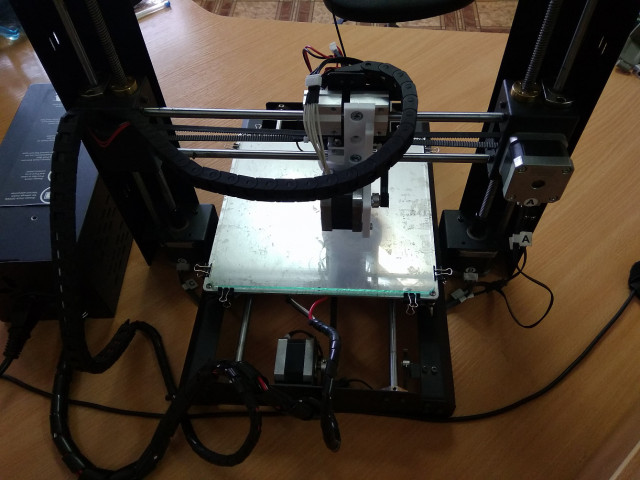3D принтер Wanhao i3 v2.0 экструдер UmkaTech