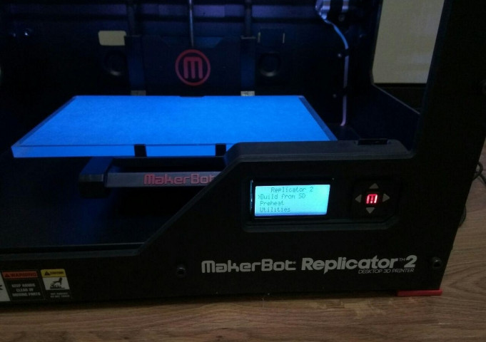 Продам Makerbot Replicator 2