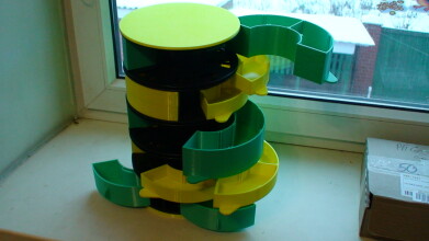 Органайзер из катушек российских производителей.