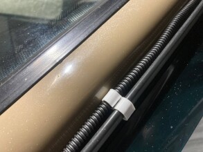 крепление для провода на водосток ВАЗ