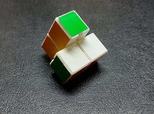 Кубик Рубика 1х2х2